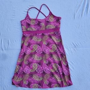 Lola Pink Paisley Athletic Strappy Dress size large built in bra cross straps